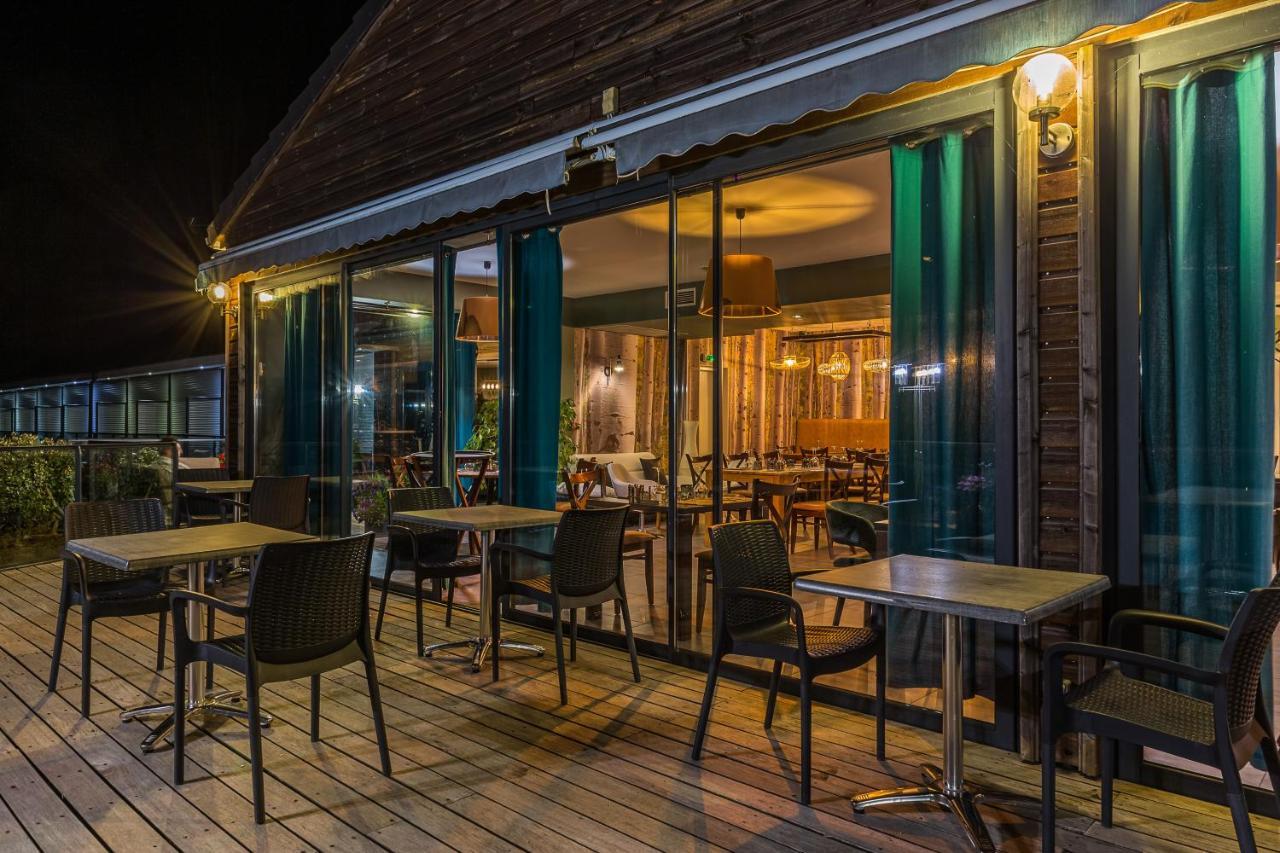 Logis Le Cadusia Hotel Chaource Exterior photo