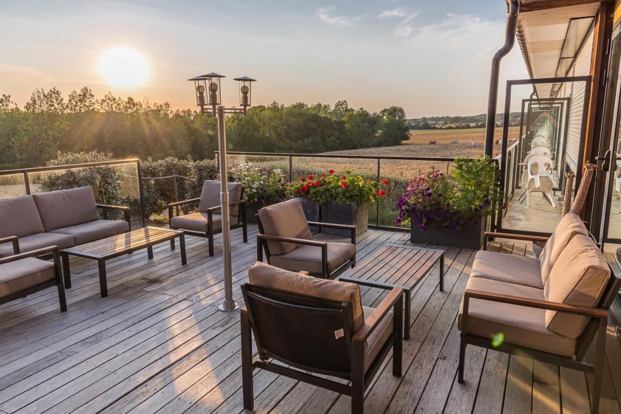 Logis Le Cadusia Hotel Chaource Exterior photo