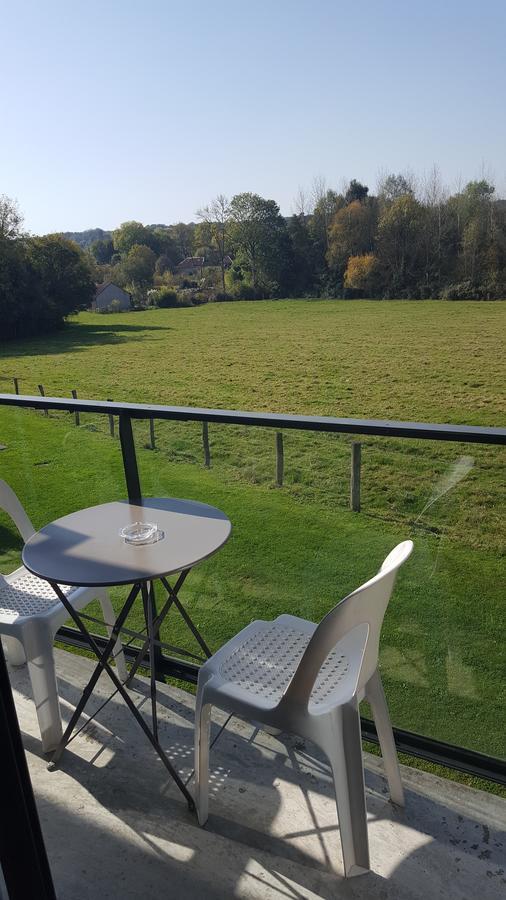 Logis Le Cadusia Hotel Chaource Exterior photo